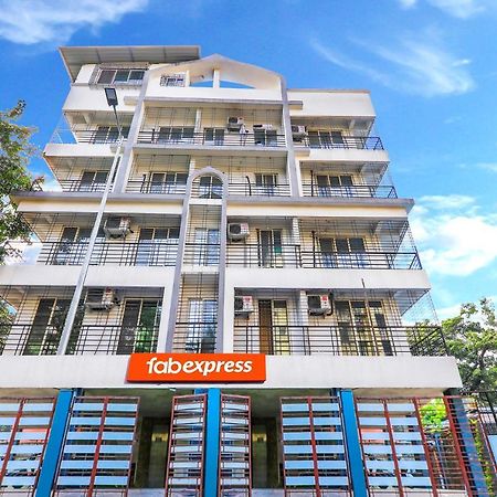 مومباي Fabexpress Nalanda Service Apartment المظهر الخارجي الصورة